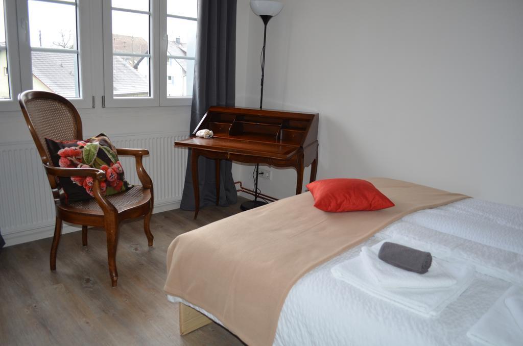 Hotel "Cafe Verkehrt" - Wellcome Motorbiker, Berufsleute Und Reisende Im Schwarzwald Oberhof  Habitación foto