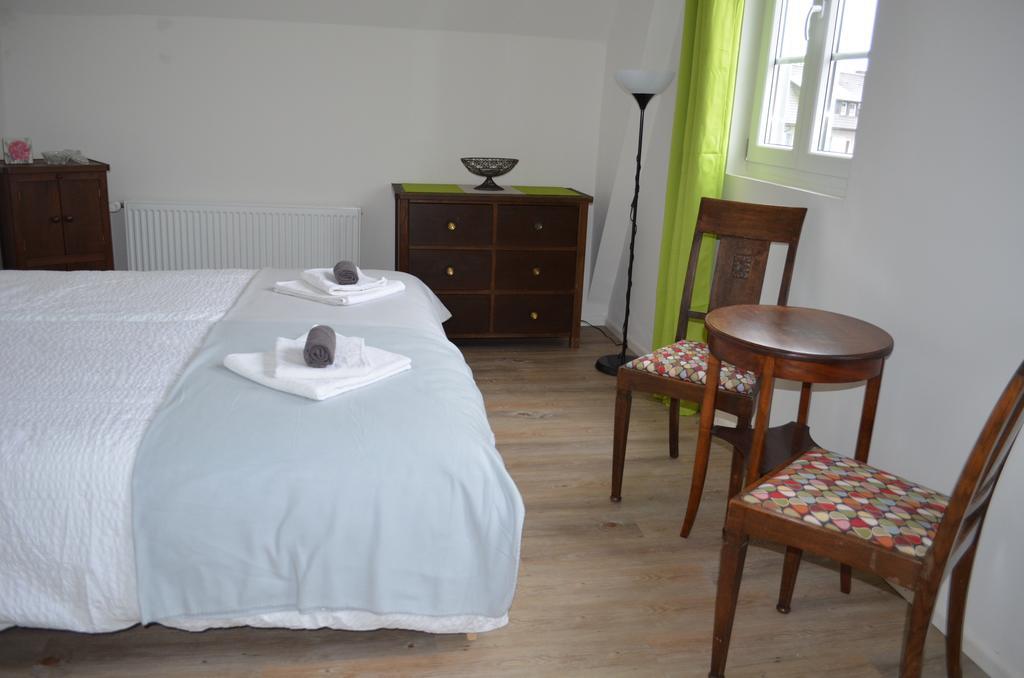 Hotel "Cafe Verkehrt" - Wellcome Motorbiker, Berufsleute Und Reisende Im Schwarzwald Oberhof  Habitación foto